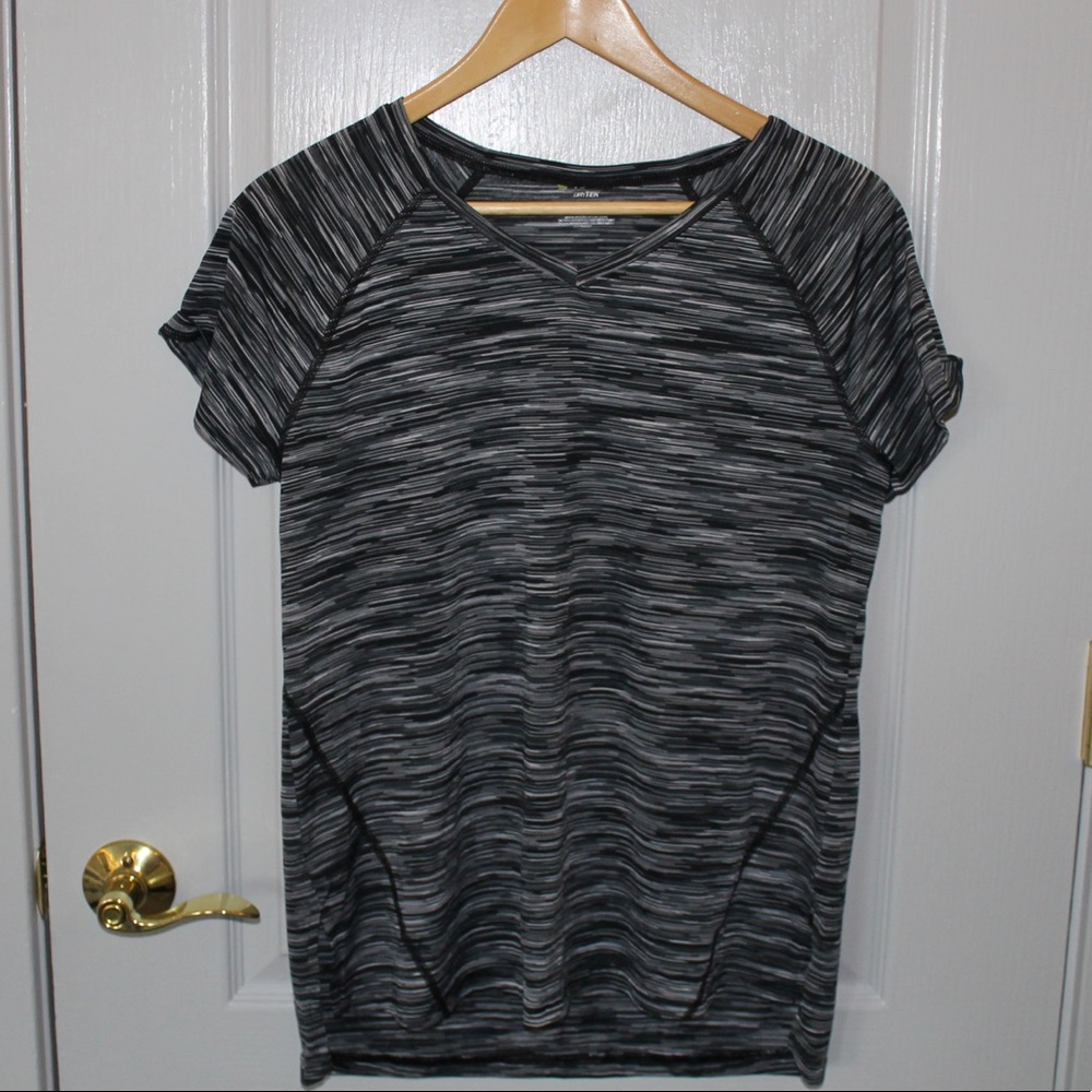SHORT SLEEVE WORKOUT TEE